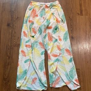 feather print pants